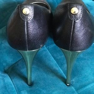 Michael Kors Black Heels!